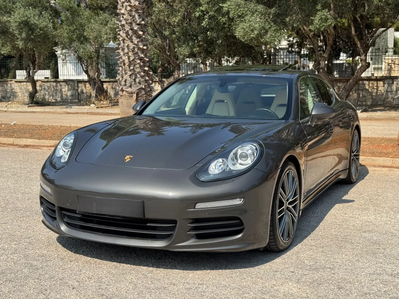Porsche Panamera E-Hybrid - Image 7
