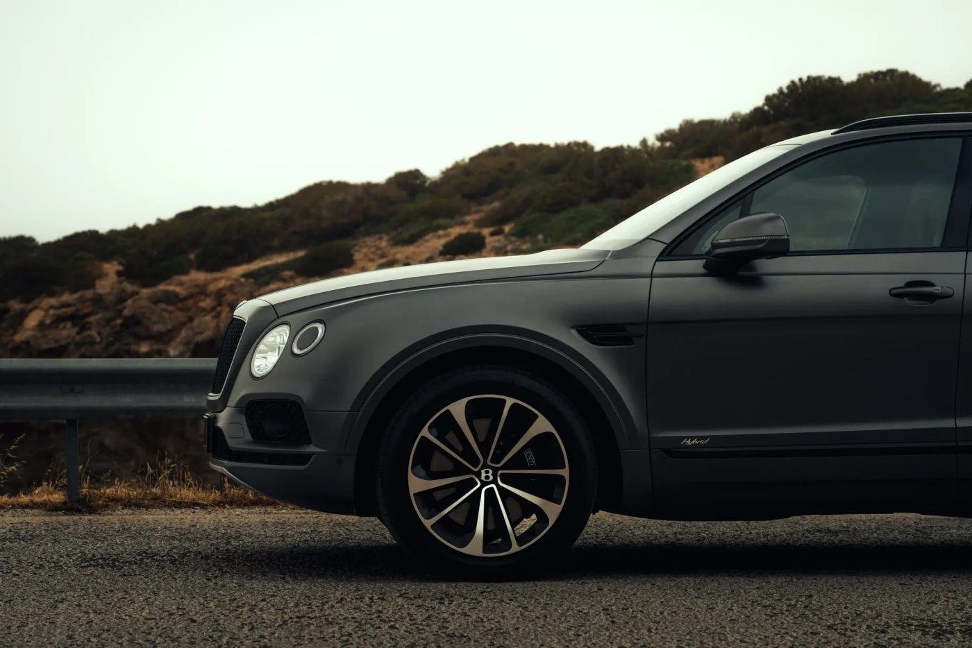 Bentley Bentayga - Image 10