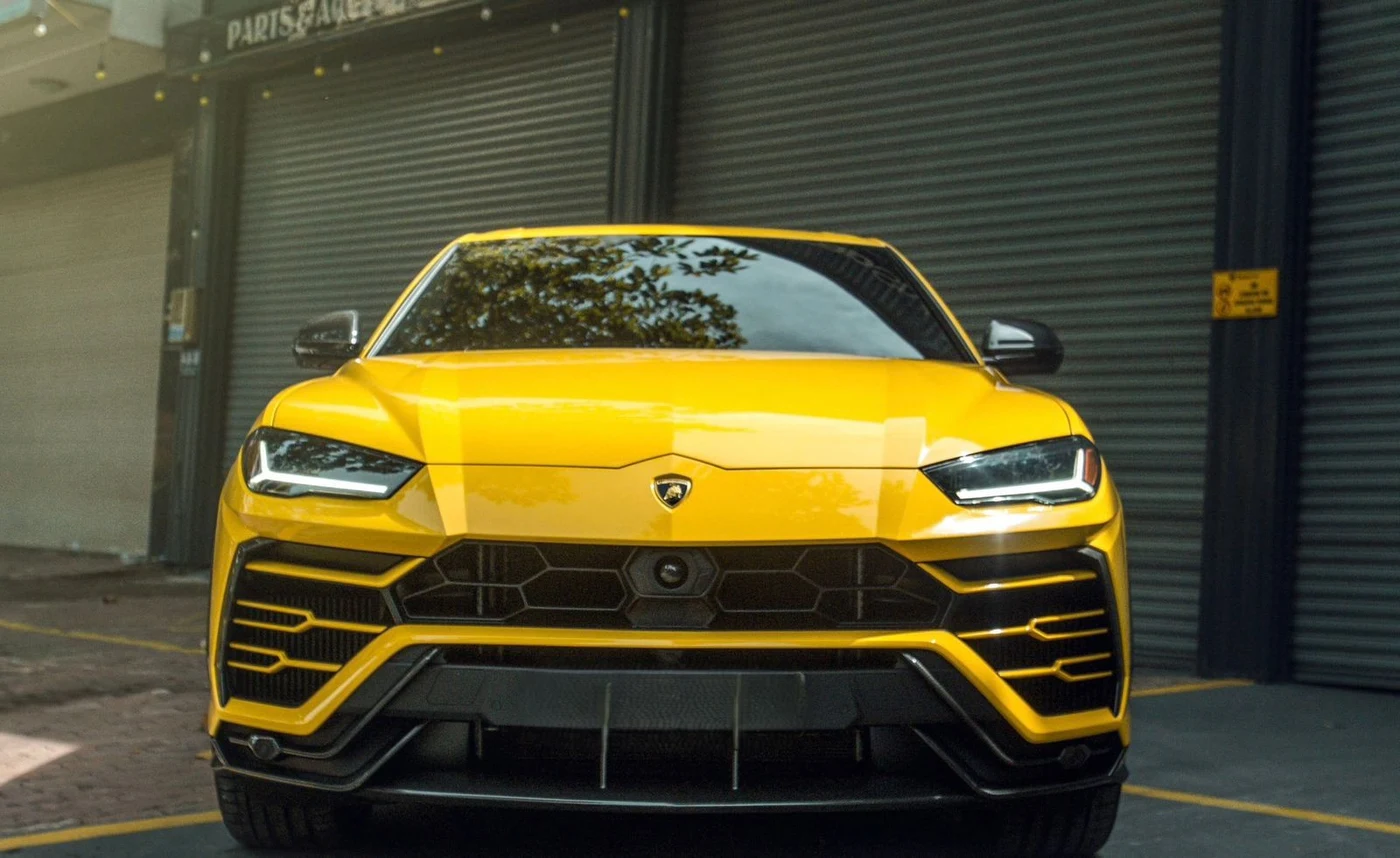 Lamborghini Urus Yellow - Image 6